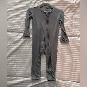 Little bum bums Charcoal Kids Footie by BUM